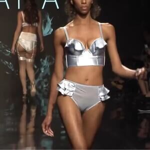 LIVIARA Silk stretch charmeuse ruffle Light Blue Bikini Bottoms NEW Size Medium